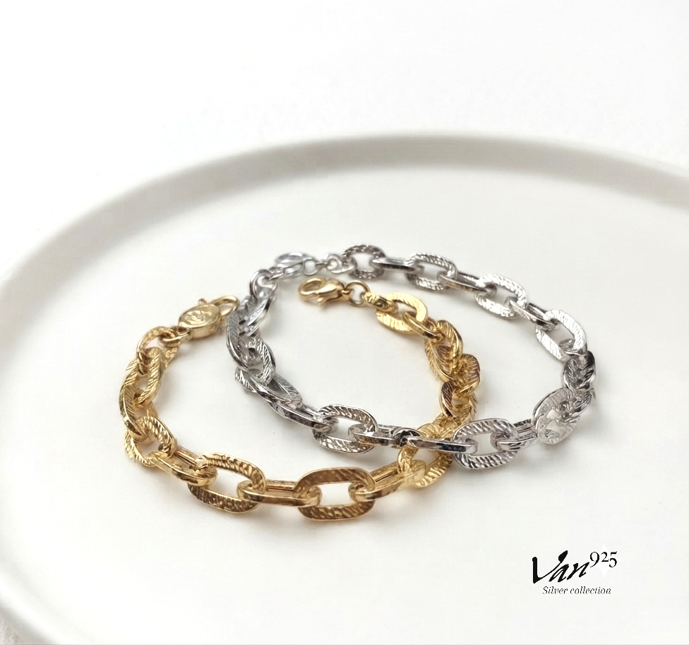 BRACCIALI